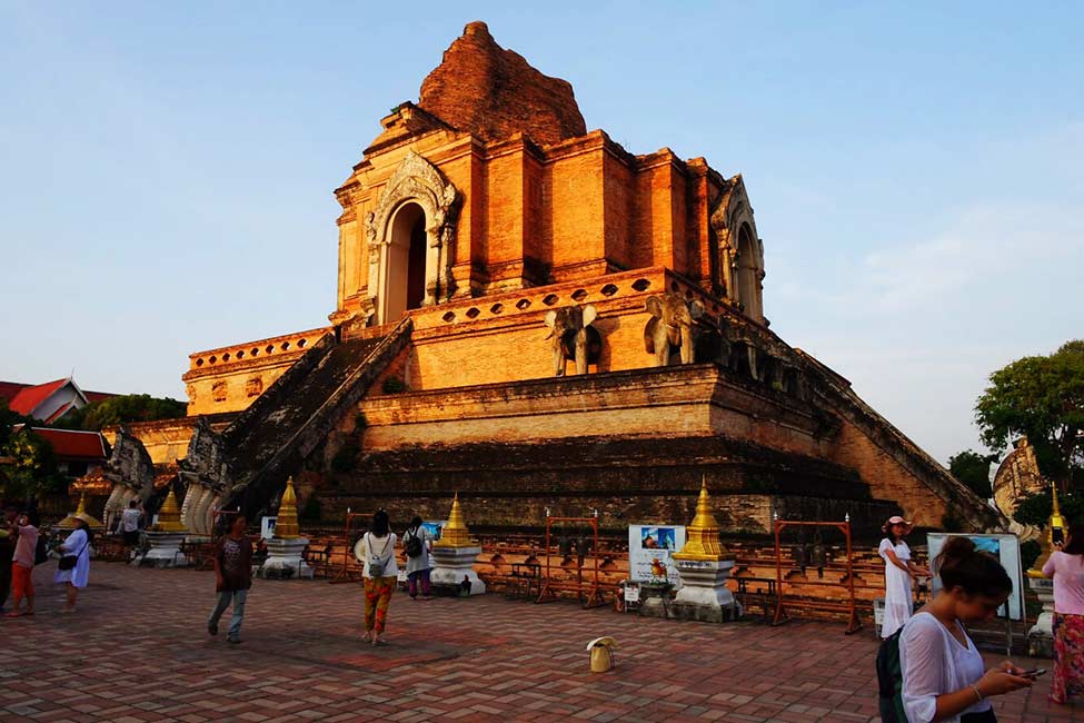 wat chedi luang