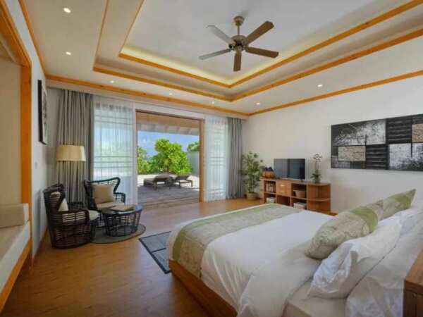 Maldives Beach Villa Retreat Room